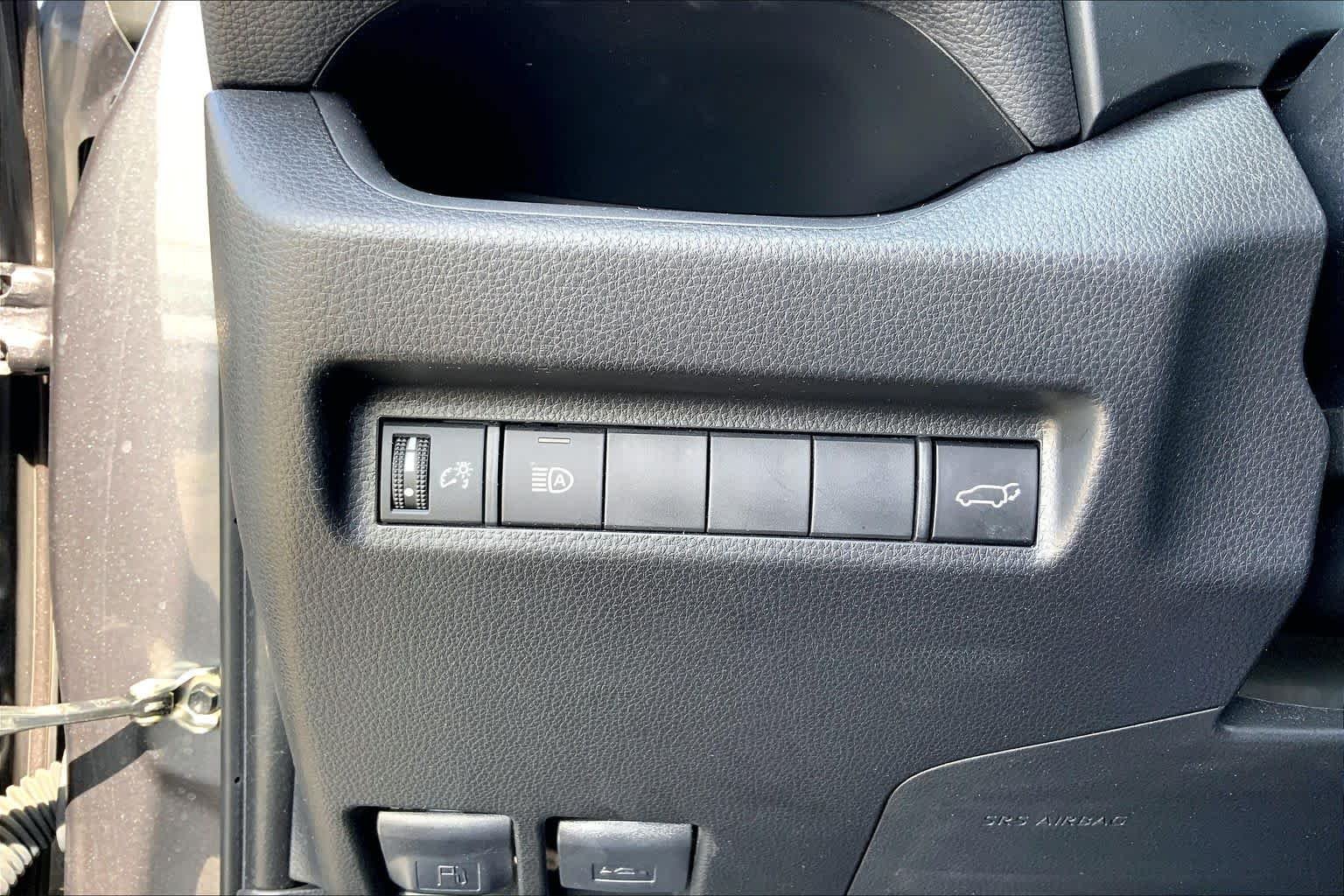 Used 2024 Magnetic Gray Metallic Toyota XLE Premium image 33