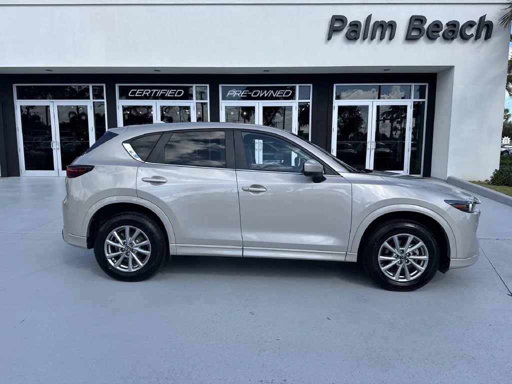 Used 2024 Quartz Metallic Mazda 2.5 S Preferred Package image 5