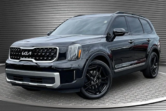 Certified Used 2023 Black Kia EX X-Line image 1