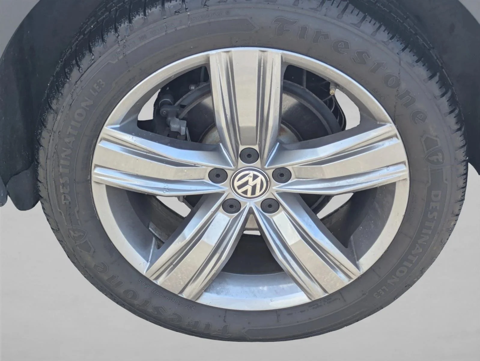 Used 2021 Pure White Volkswagen SEL image 15