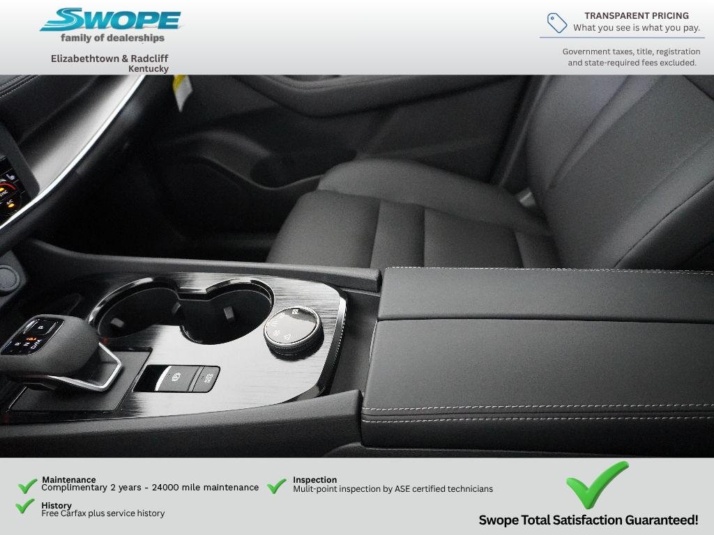 New 2026 Everest White Pearl TriCoat Nissan Dark Armor™ image 23
