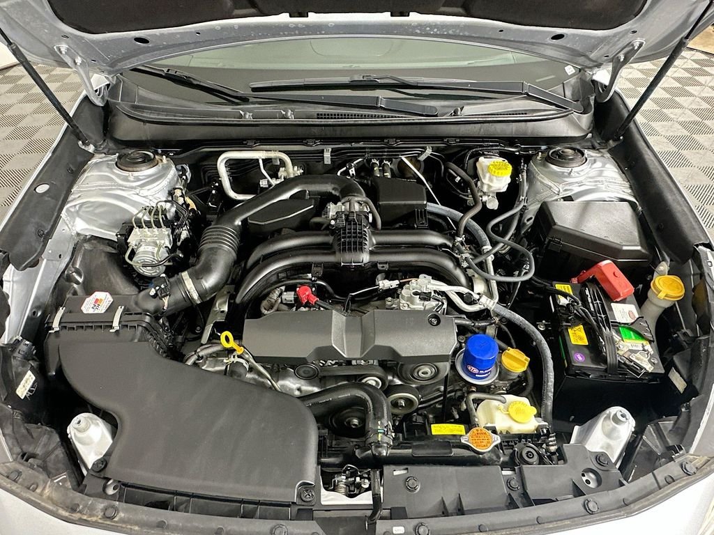 Used 2018 Silver Subaru 2.5i image 31