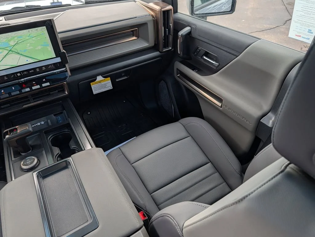 2025 GMC HUMMER EV 3X - Photo 8