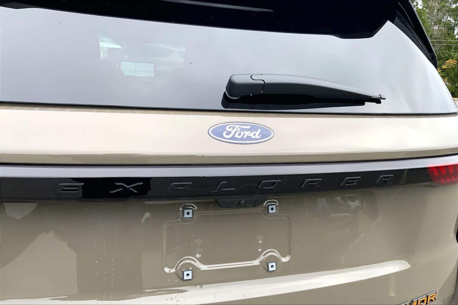 New 2027 Marsh Gray Ford Tremor image 6
