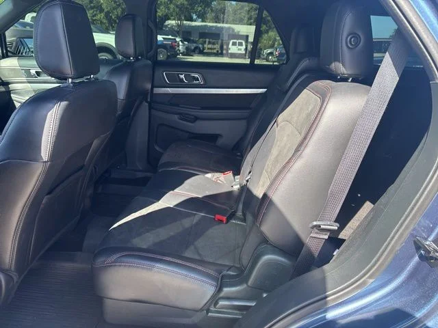 Used 2019 Blue Ford XLT image 10