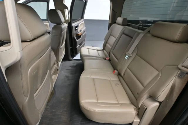 Used 2014 Black GMC SLT image 36