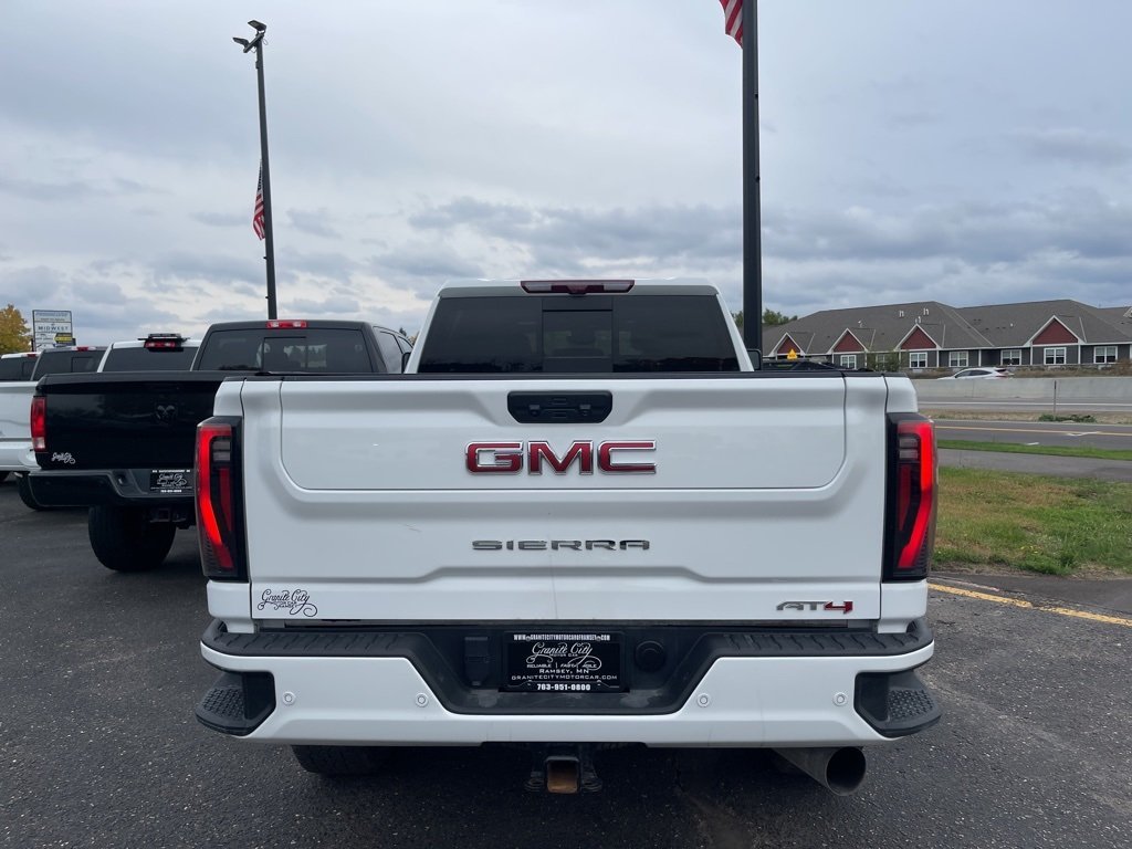 2024 Gmc Sierra HD AT4 photo 4