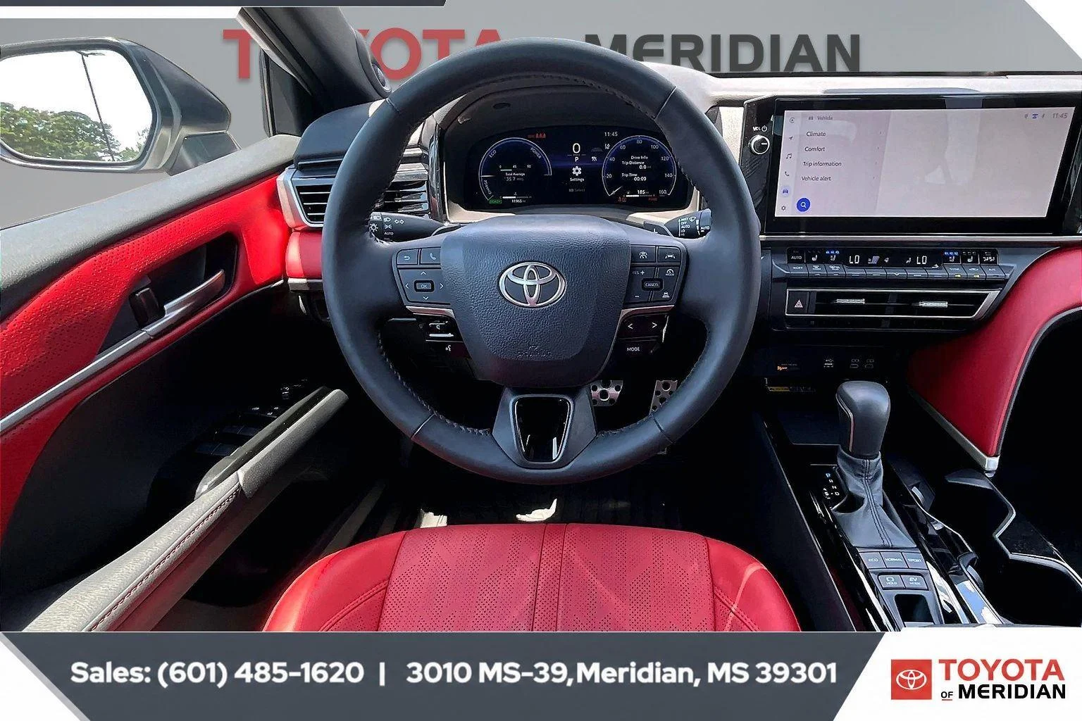 Used 2026 Wind Chill Pearl w/Midnight Black Metallic Roof Toyota XSE image 5