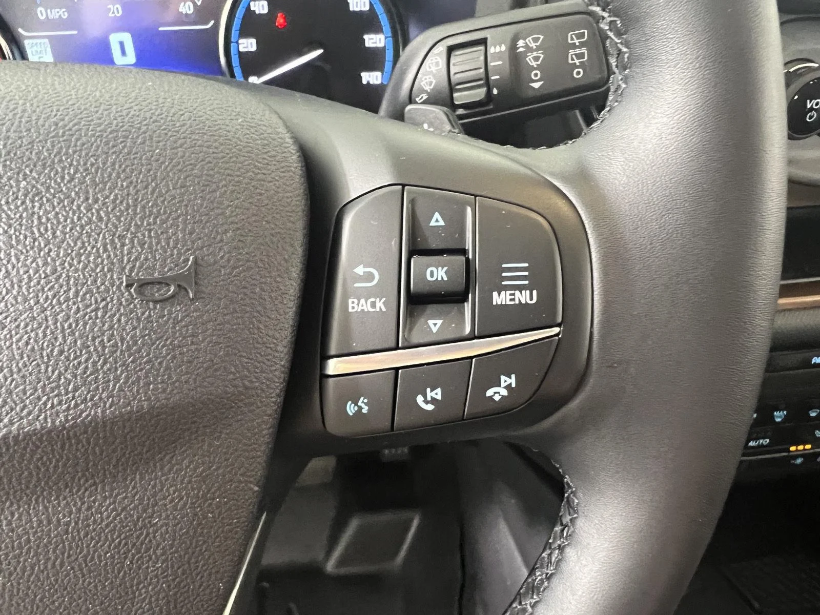 Used 2024 Azure Gray Metallic Tri-Coat Ford Badlands image 17