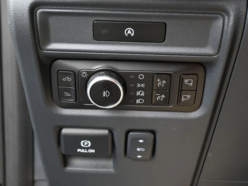 Used 2025 Green Ford Raptor image 17