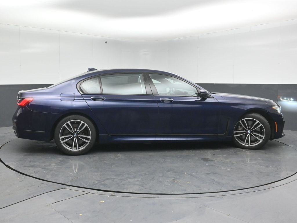 2022 BMW 750LI - Image 7