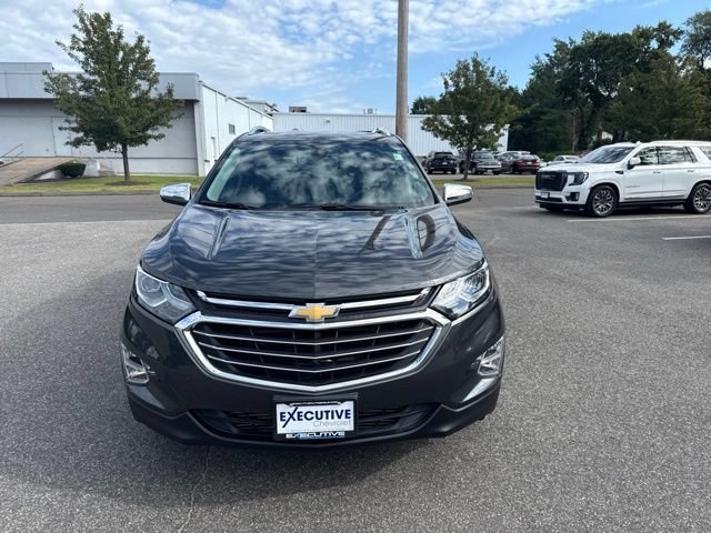 Used 2018 NIGHTFALL GRAY METALLIC Chevrolet Premier image 3