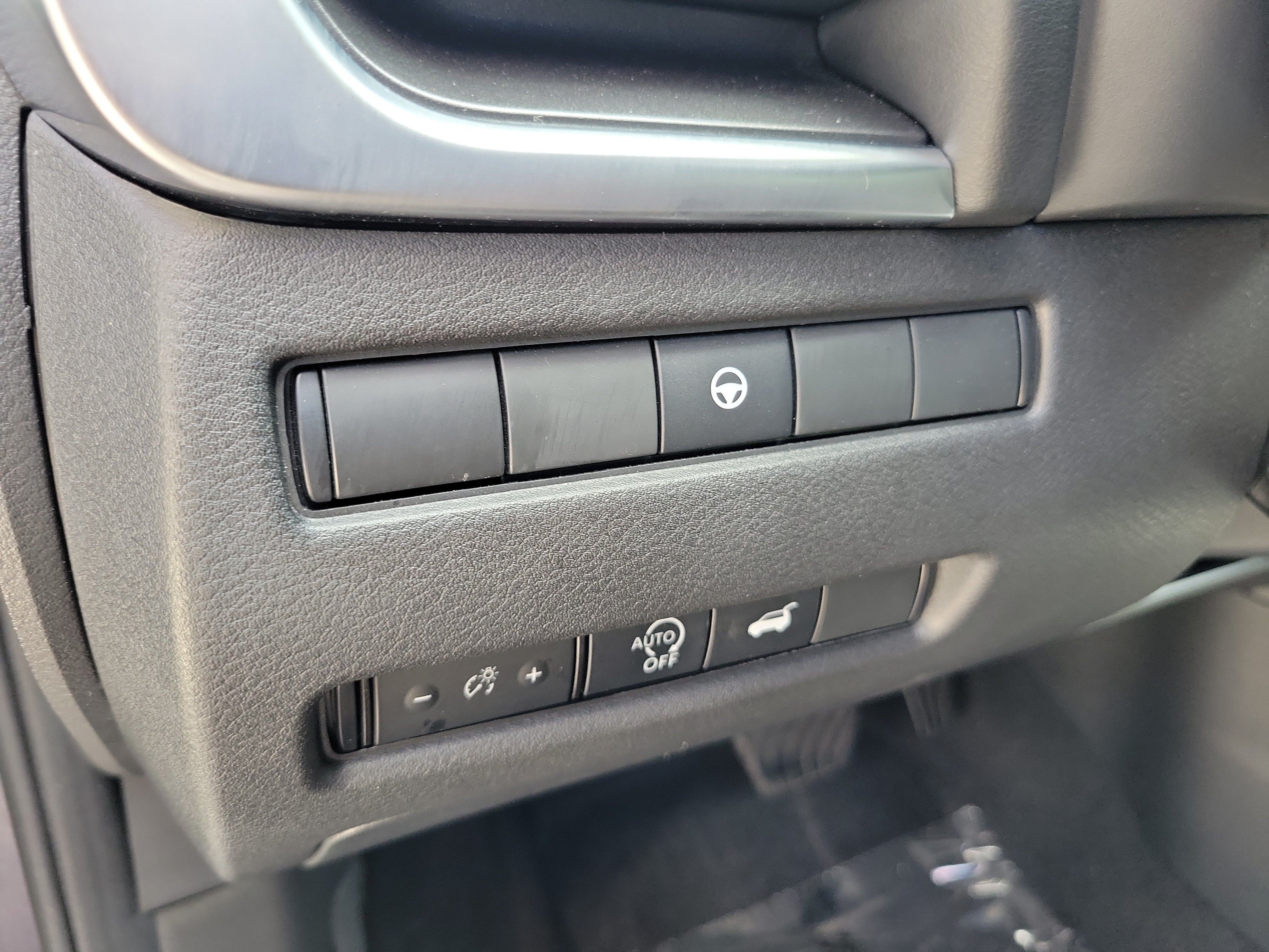 Used 2025 Deep Ocean Blue Pearl Nissan SV image 26