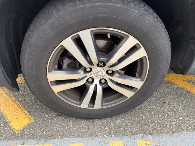 Used 2018 Silver Honda EX-L image 9