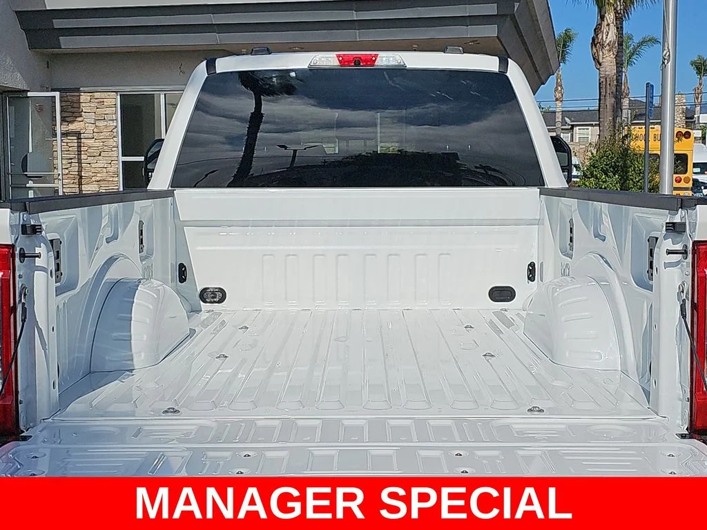 New 2026 Star White Metallic Tri-Coat Ford F-250® Platinum® image 12