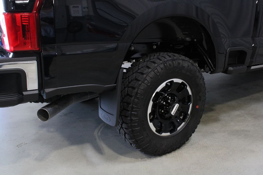 New 2026 Agate Black Metallic Ford  image 27