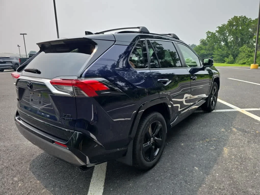 Used 2021 Blue Print/Midnight Black Metallic Toyota Hybrid XSE image 5