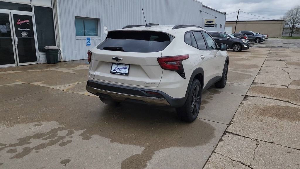2026 Chevrolet Trax Activ - Photo 8