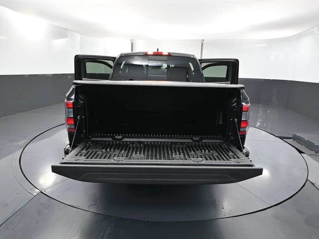 Used 2023 Black Nissan PRO-4X image 38