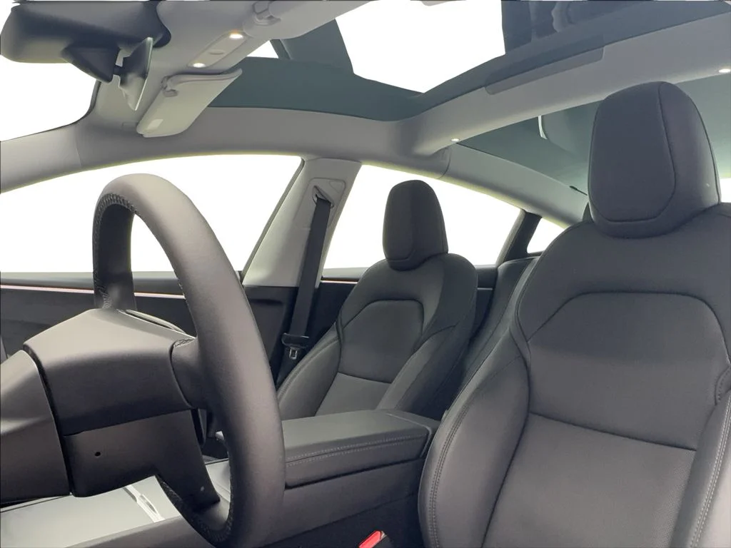 Used 2025 Black Tesla Long Range image 14
