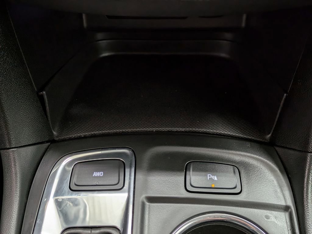 Used 2023 Summit White Chevrolet LT image 33