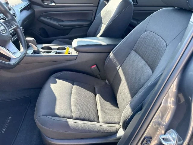 Used 2025 Gray Nissan 2.5 SV image 24