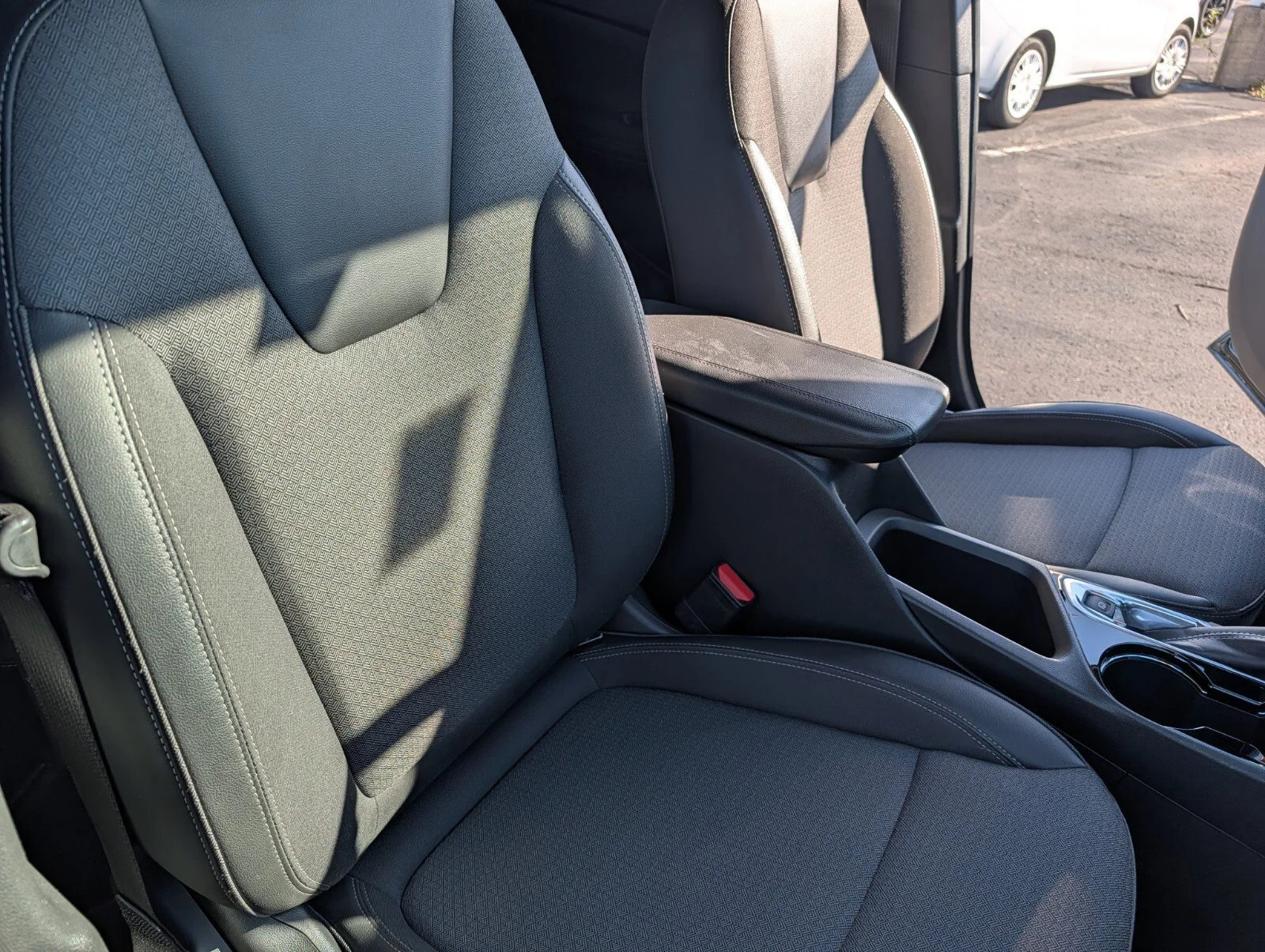 Used 2024 Ebony Twilight Metallic Buick Preferred image 24