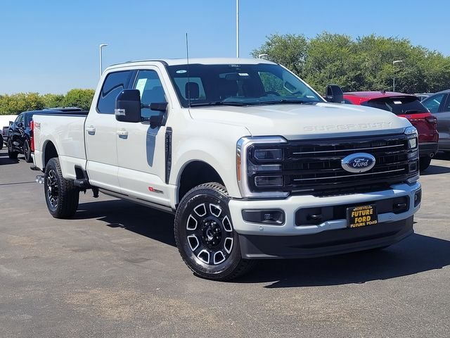 2025 Ford Super Duty F-350® Platinum®