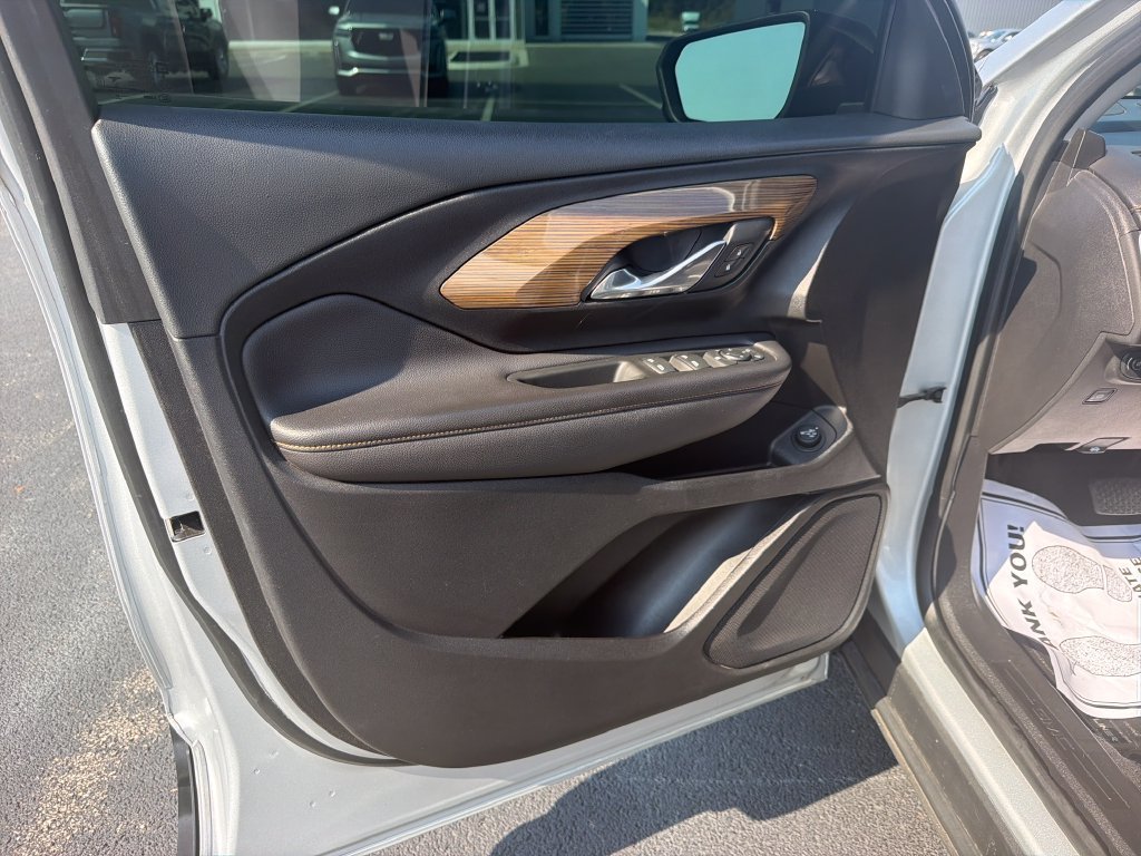 Used 2021 Silver GMC SLE image 12