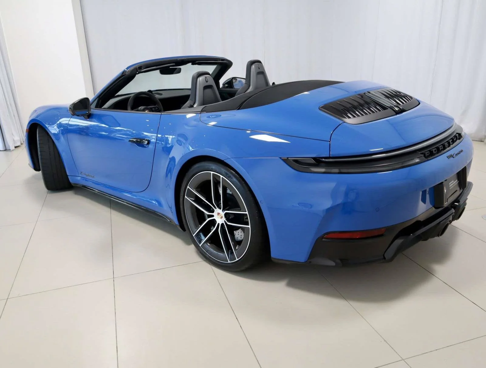 Used 2025 Lugano Blue Porsche Carrera GTS image 3