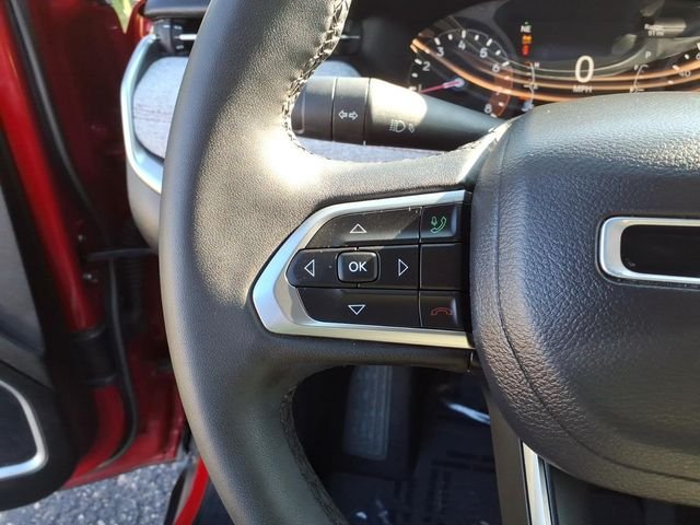 Used 2024 Red Jeep Latitude Lux image 19