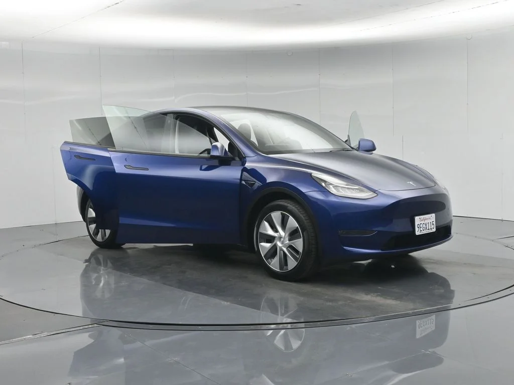 Used 2023 Blue Tesla Long Range image 27