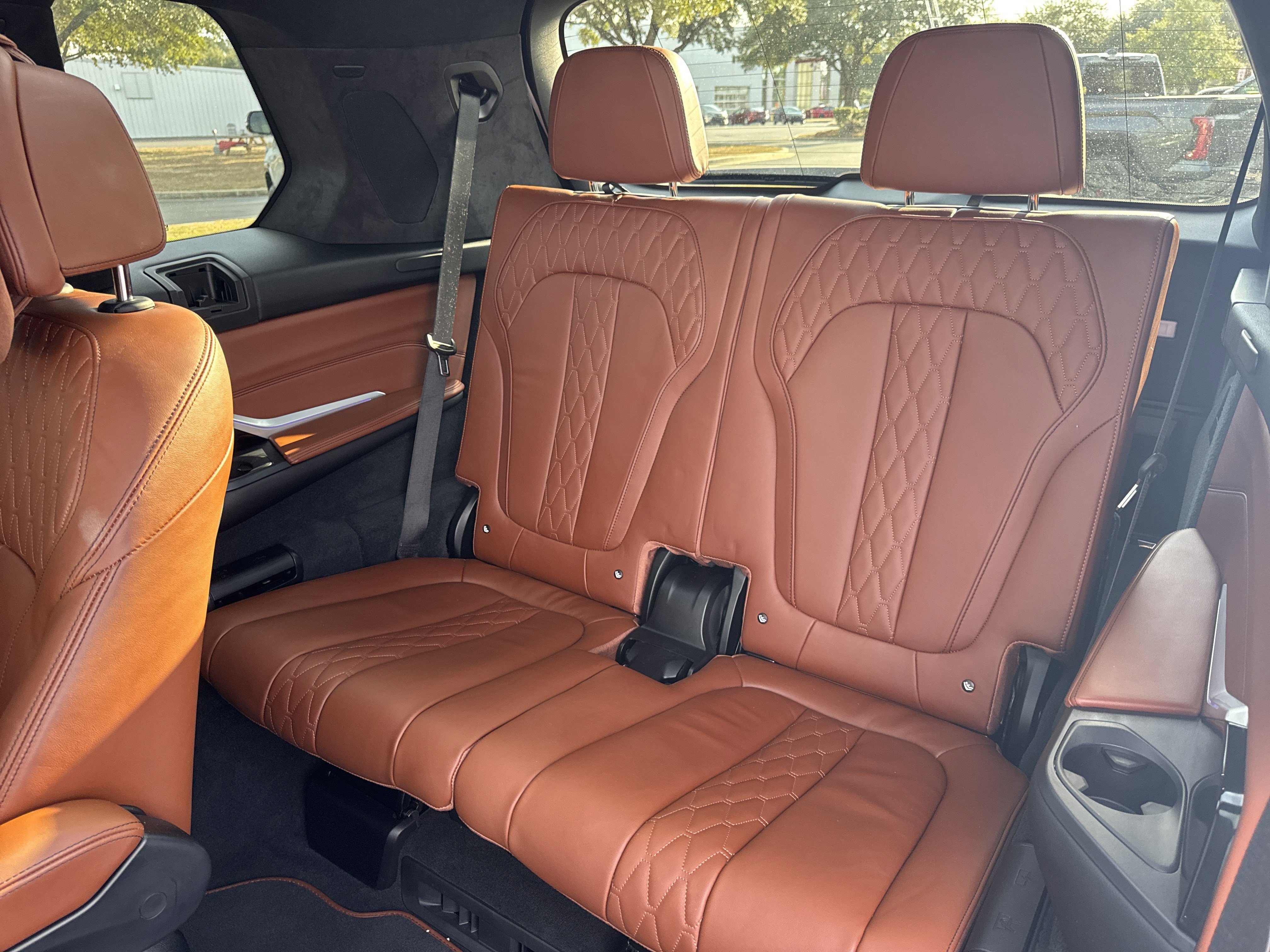 2022 BMW X7 ALPINA XB7 - Photo 27