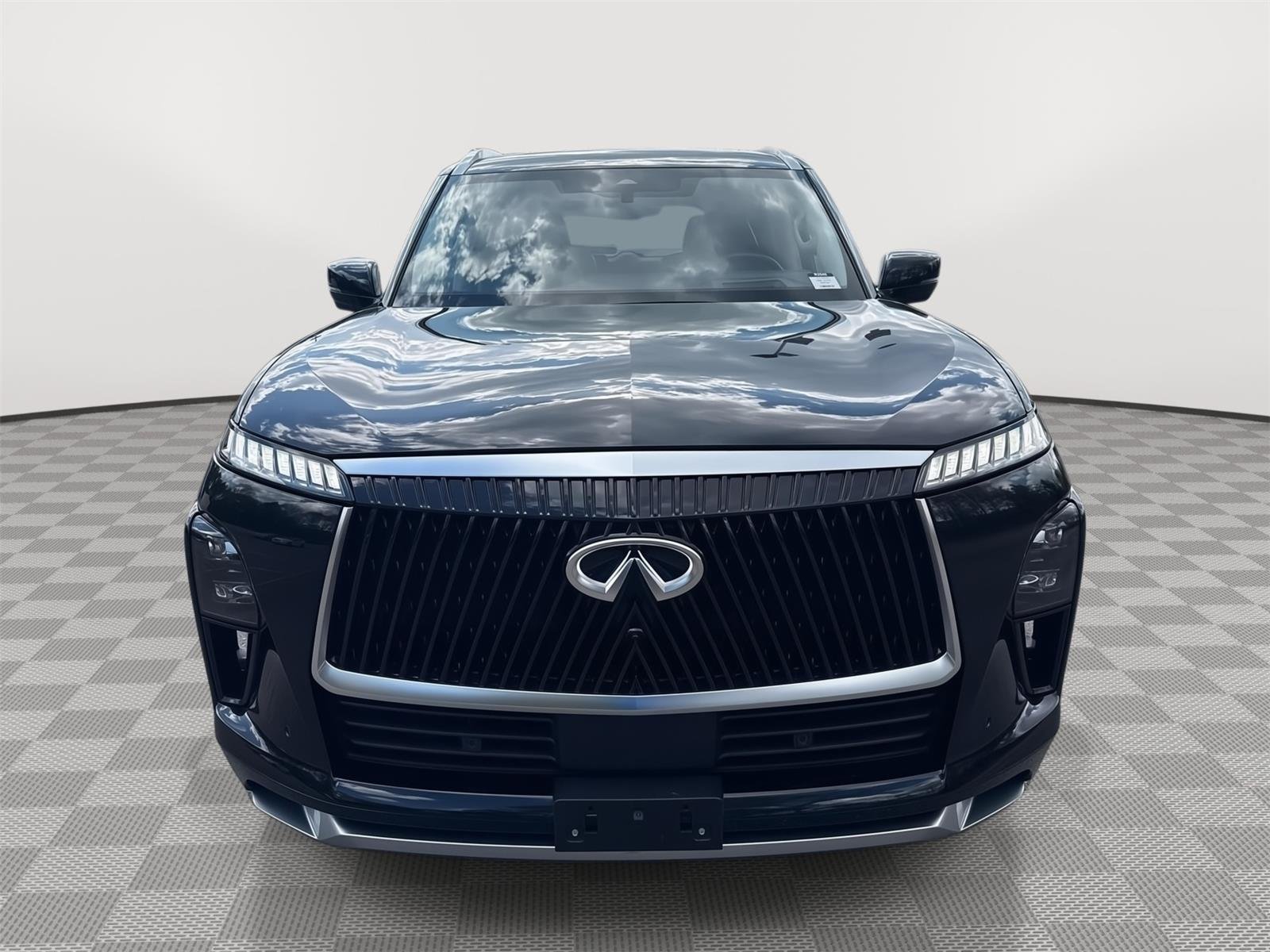 Certified Used 2025 Mineral Black INFINITI SENSORY image 3