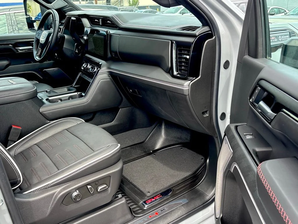 2025 GMC Sierra 2500HD AT4X - Photo 32