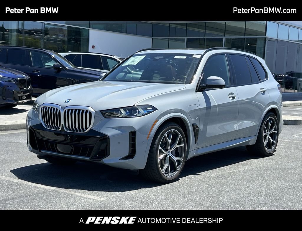2026 BMW X5 xDrive50e's photo