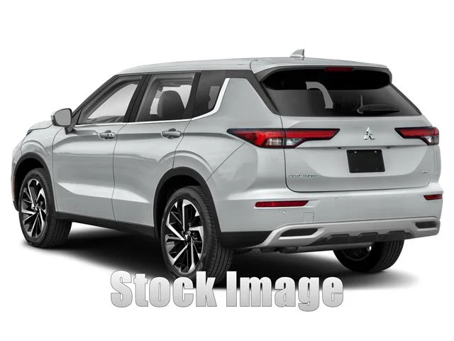 Used 2023 Cosmic Blue Metallic Mitsubishi SE Special Edition image 20