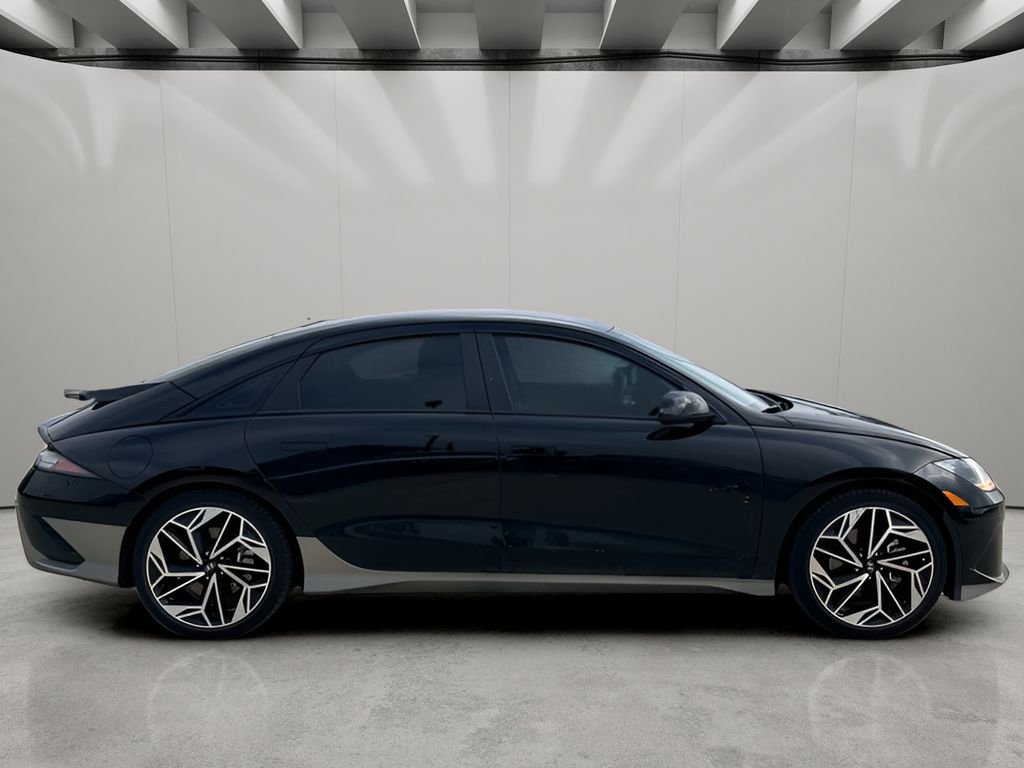 Used 2023 Onyx Black Hyundai SEL image 6
