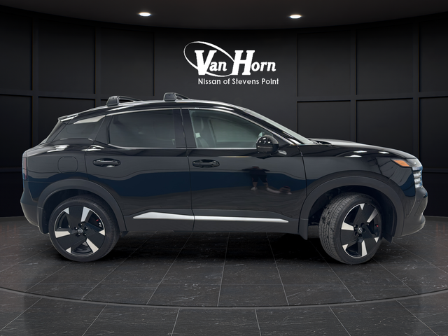 Used 2025 Super Black Nissan SR image 8