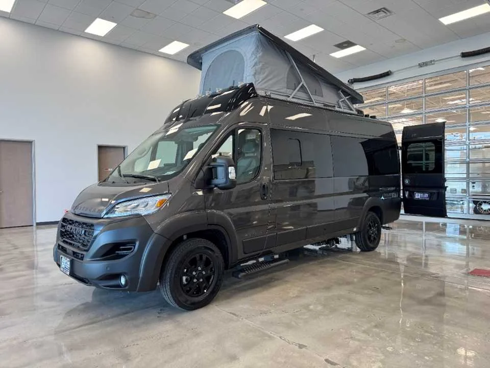 New 2026 GRANITE CRYSTAL METALLIC AIRSTREAM  image 5