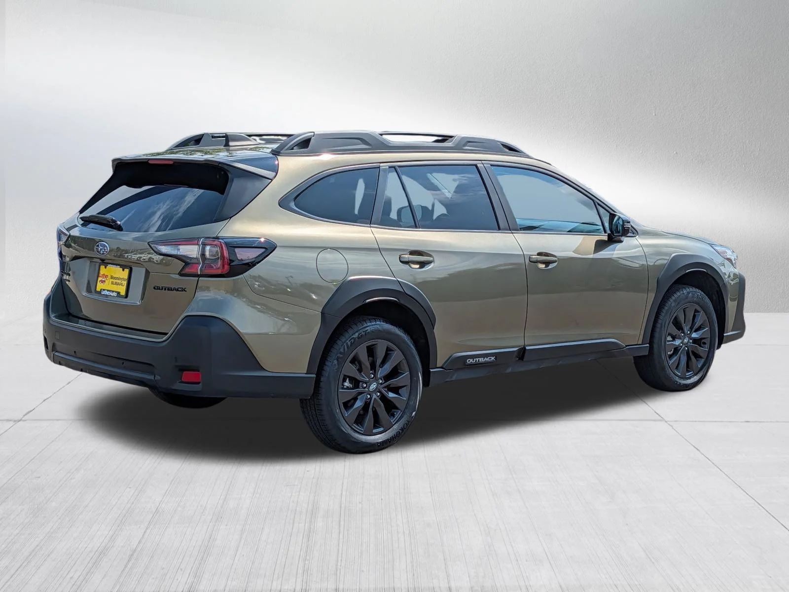 Used 2025 Autumn Green Metallic Subaru Onyx Edition image 7