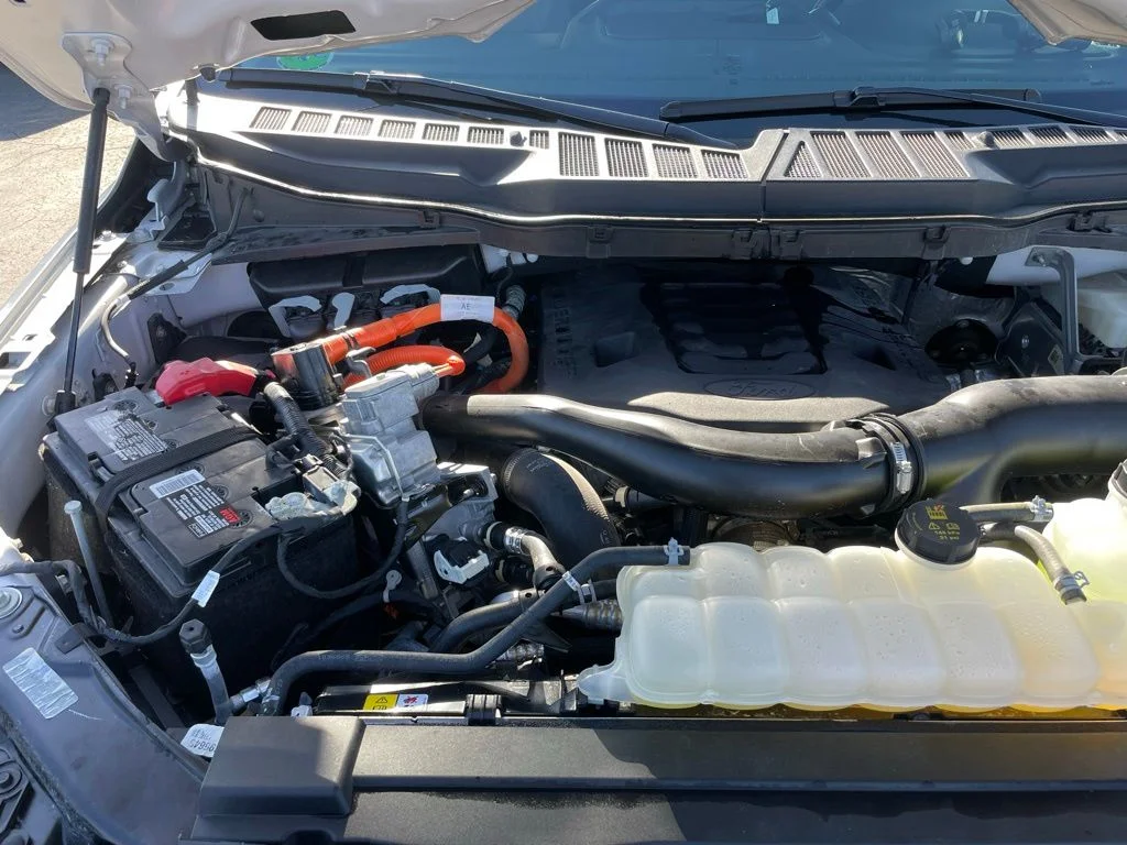 Used 2022 Silver Ford XLT image 39