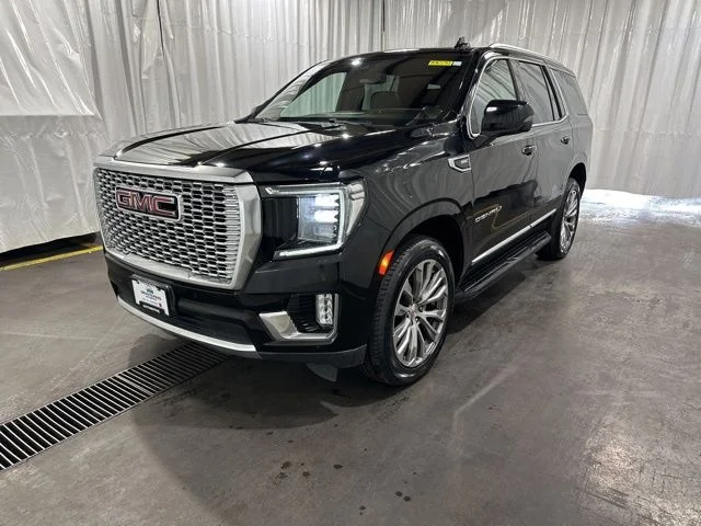 Used 2021 Onyx Black GMC Denali image 6