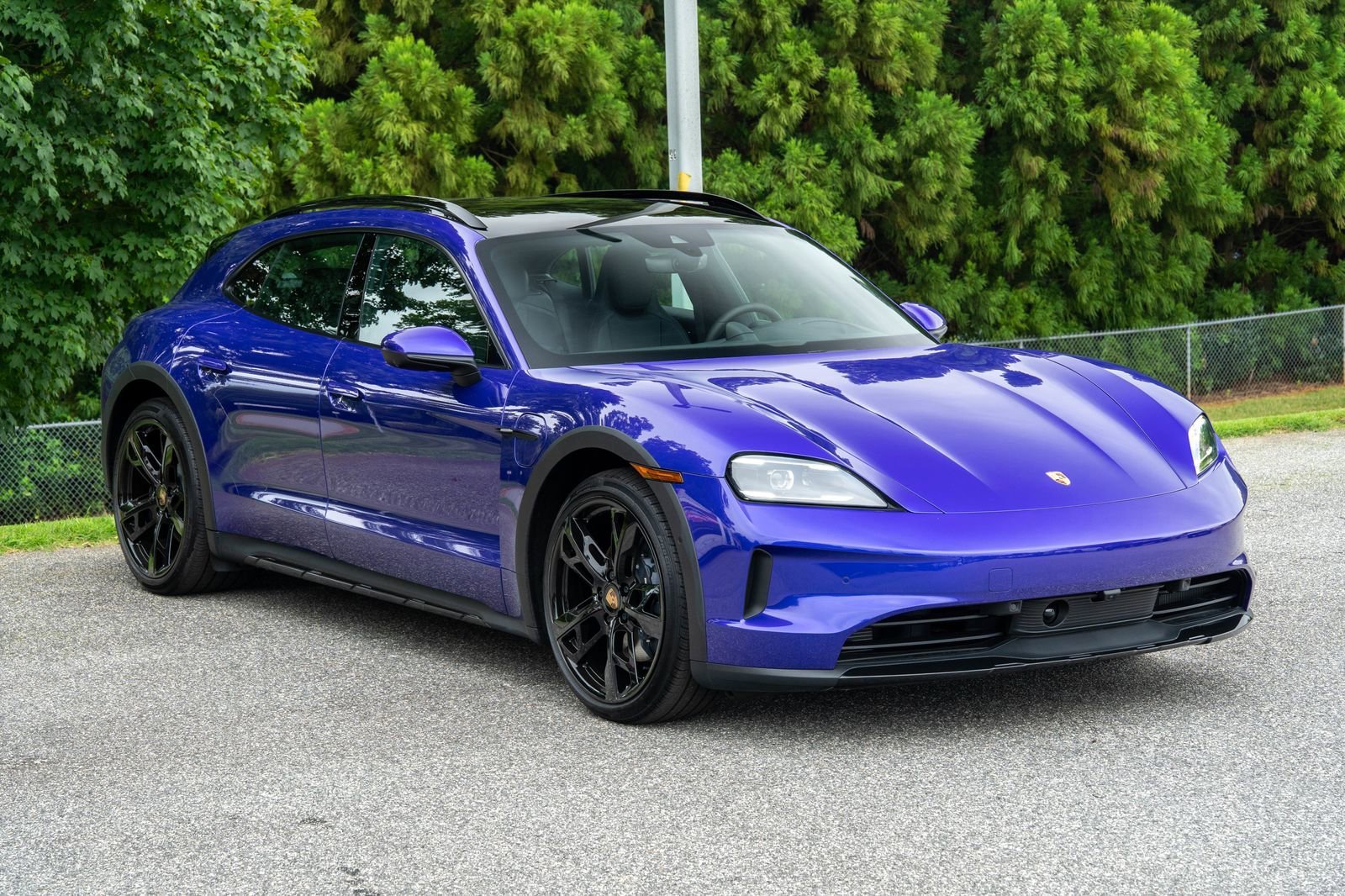 2025 Porsche Taycan Base - Photo 9