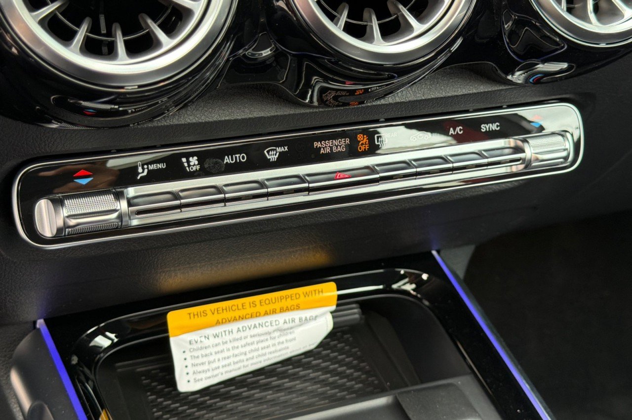 New 2026 Mountain Grey Metallic Mercedes-Benz AMG® GLB 35 4MATIC SUV image 19