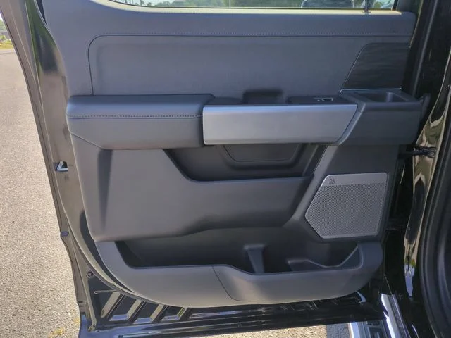 Used 2024 Black Ford Lariat image 28