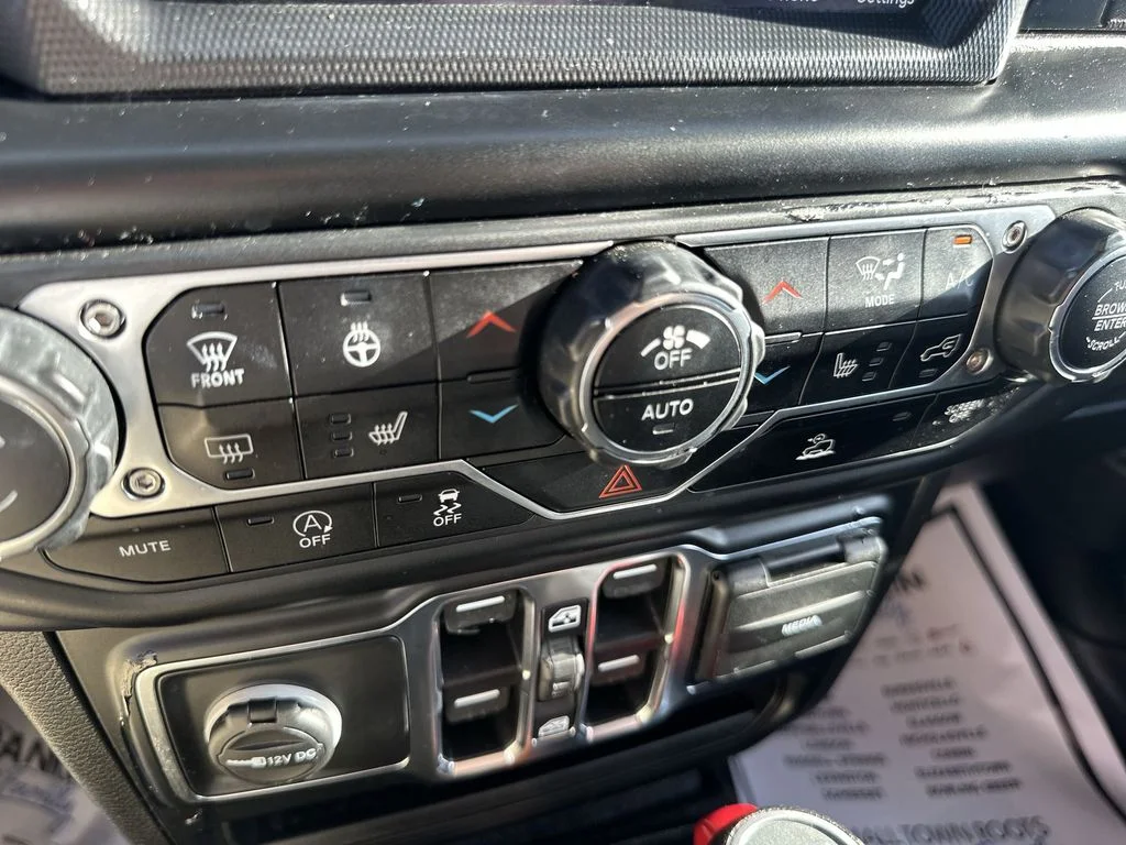 Used 2022 Gray Jeep Unlimited Sport Altitude image 19