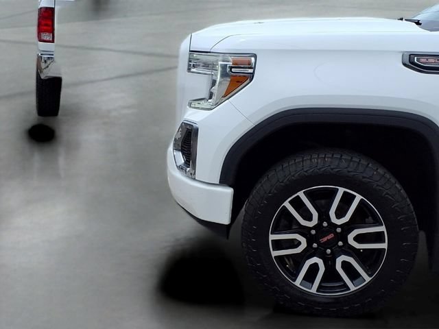 Used 2022 Summit White GMC AT4 image 24