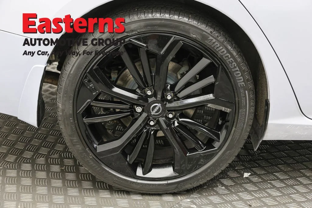 Used 2023 Gray Nissan 2.5 SR image 30