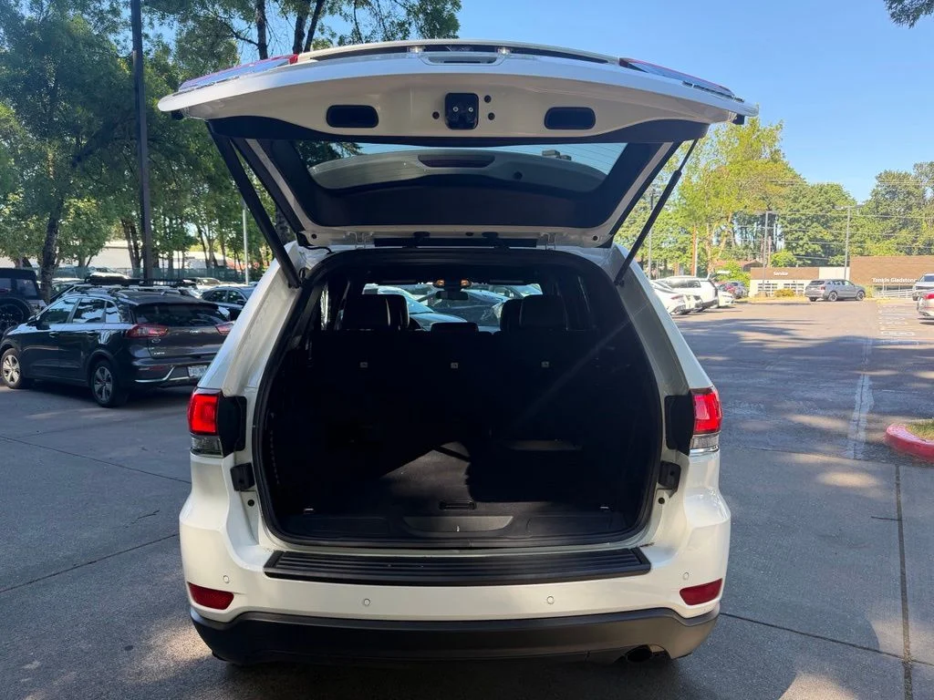 Used 2021 Bright White Clearcoat Jeep Laredo X image 13